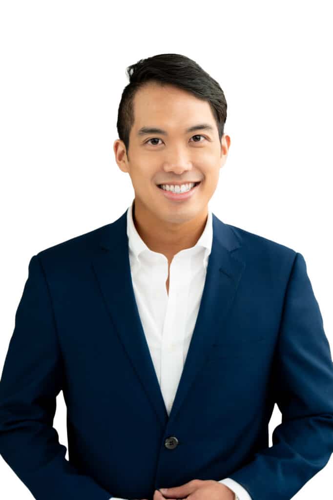 Headshot of Dr. Kenny Quang, M.D.