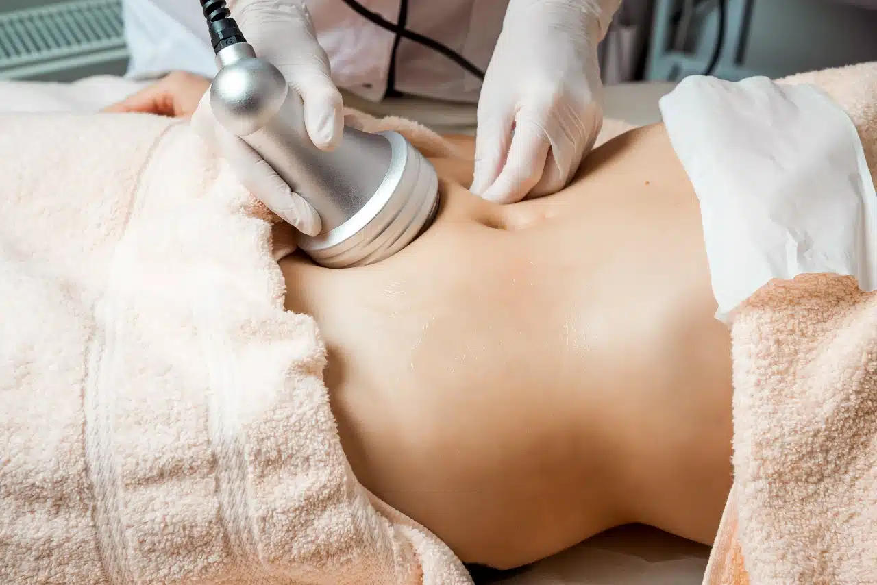 woman getting body contouring